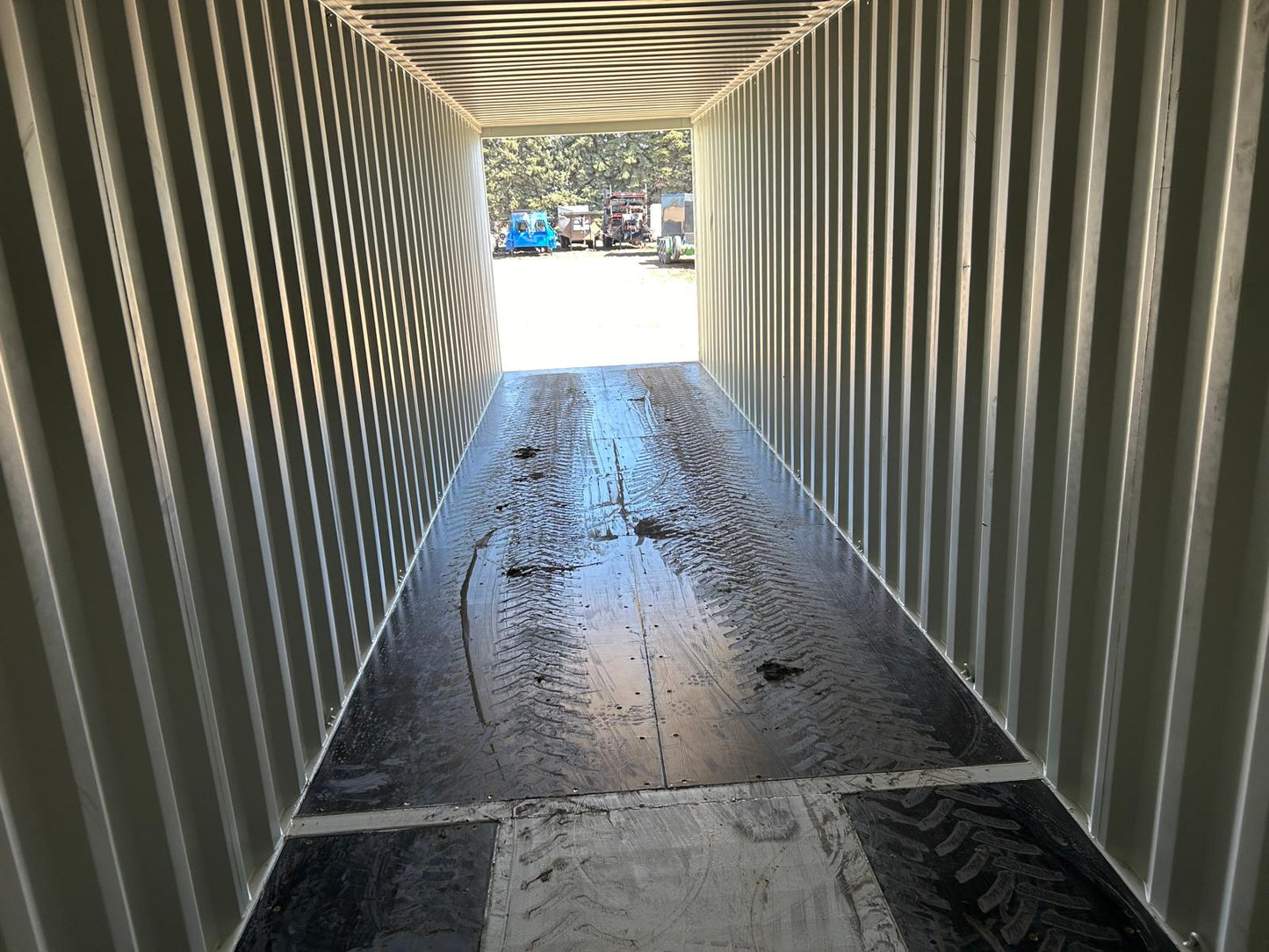 40 Footer White High Cube Shipping Container